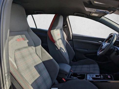 Used 2025 Volkswagen Golf S image 20