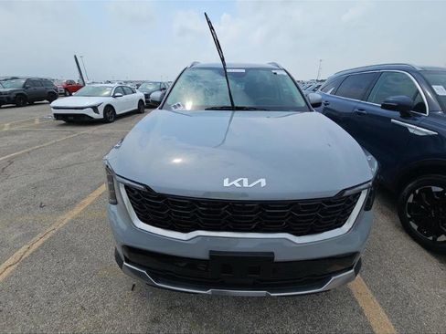 Used 2026 Kia Sorento S FWD image 8