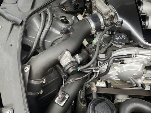 Used 2011 Nissan GT-R Premium AWD/4WD image 20