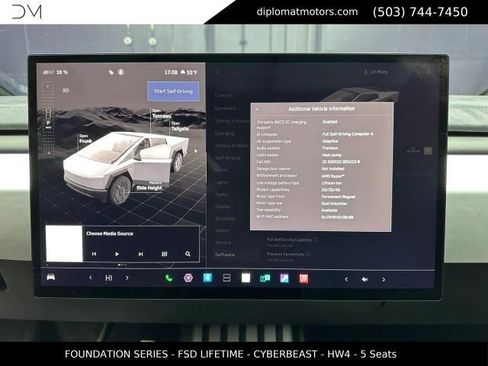 Used 2024 Tesla Cybertruck Cyberbeast AWD/4WD image 31