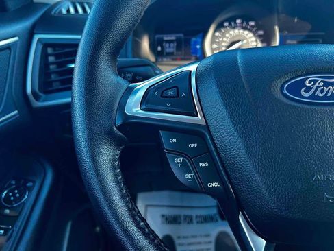 Used 2023 Ford Edge SEL image 27