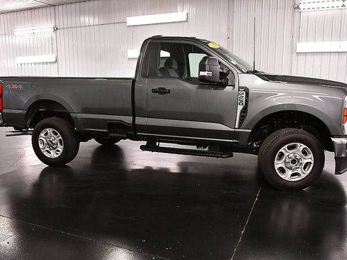 Used 2026 Ford F250 XLT AWD/4WD image 8