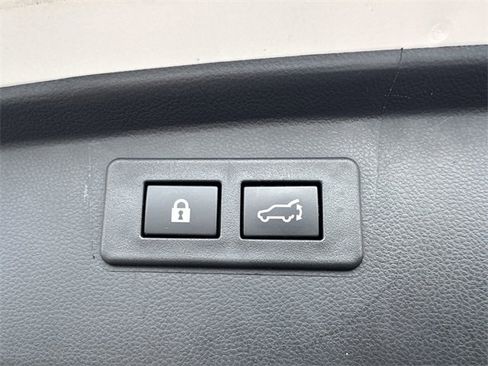 Used 2023 Subaru Outback Limited image 43