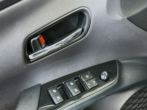 Used 2018 Toyota Prius Three Touring image 15