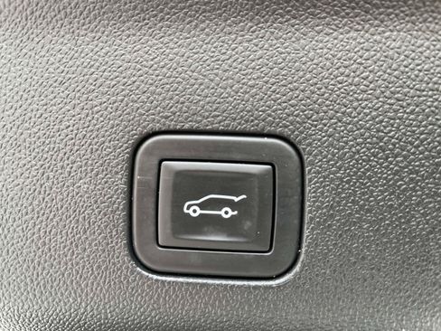 Certified 2024 Chevrolet Tahoe Premier w/ Premium Package AWD/4WD image 19