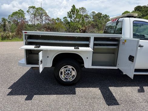 Used 2012 GMC Sierra 2500 W/T AWD/4WD image 10