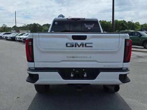 Used 2025 GMC Sierra 2500 Denali Ultimate image 6