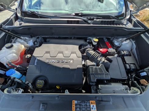 Used 2018 Lincoln MKX Reserve w/ Driver Assistance Package image 10