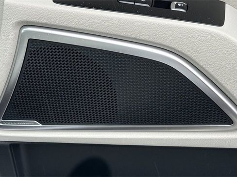 New 2025 Kia Telluride S image 22