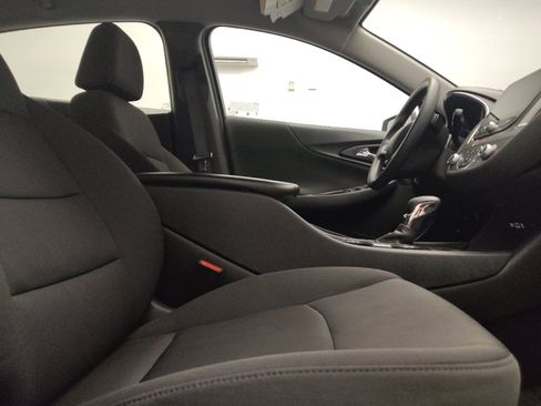 Used 2023 Chevrolet Malibu LT FWD image 21