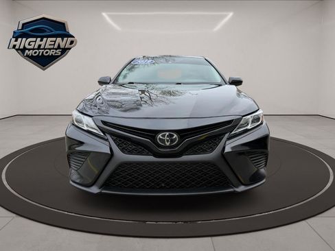 Used 2019 Toyota Camry SE image 10