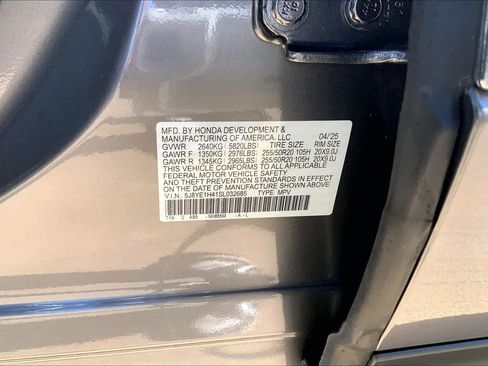 Used 2025 Acura MDX SH-AWD w/ Technology Package image 32