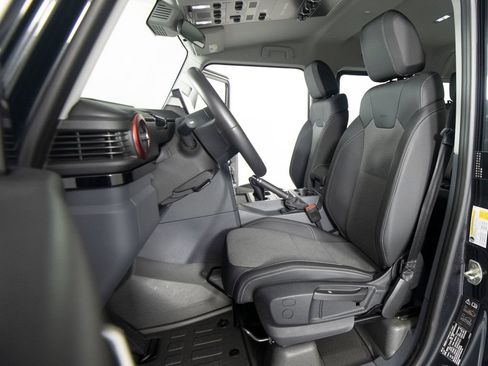 Used 2024 INEOS Grenadier Station Wagon AWD/4WD image 31