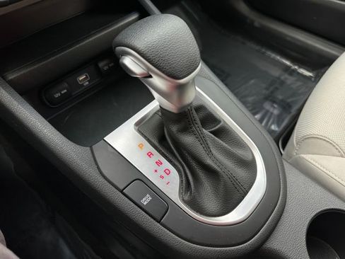 Used 2022 Kia Forte LXS image 30