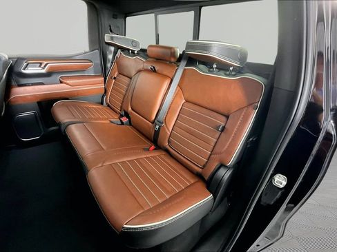 Certified 2025 GMC Sierra 1500 Denali Ultimate AWD/4WD image 22