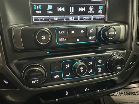Used 2018 Chevrolet Silverado 1500 LT w/ All Star Edition AWD/4WD image 25