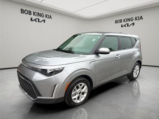 Used 2025 Kia Soul LX w/ LX Technology Package FWD video 1