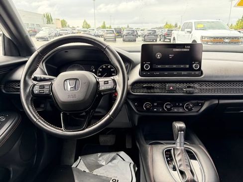 Used 2025 Honda HR-V Sport image 16