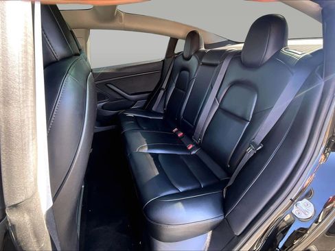 Used 2018 Tesla Model 3 Mid Range image 22