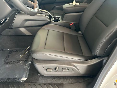 New 2026 GMC Canyon Elevation w/ Convenience Package image 11