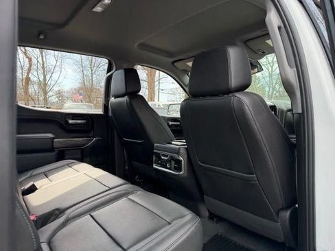 Used 2021 Chevrolet Silverado 1500 LTZ w/ Z71 Off-Road Package AWD/4WD image 17