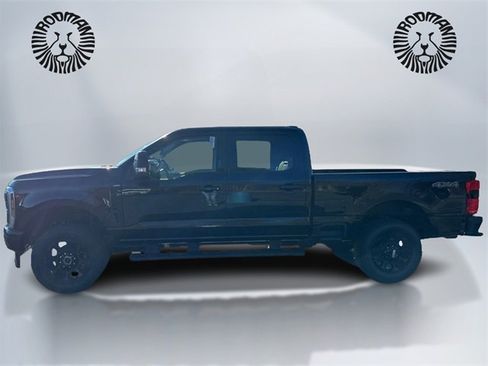 New 2026 Ford F250 Lariat w/ Black Appearance Package image 8