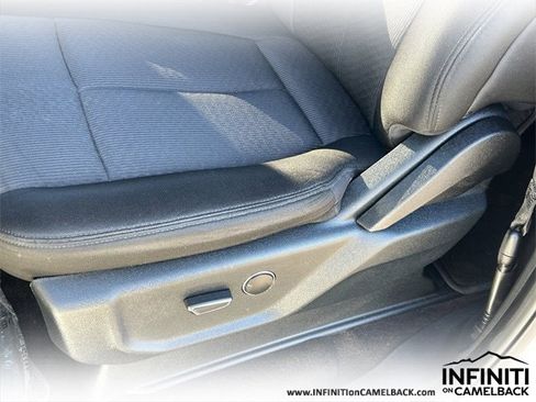 Used 2019 Ford Expedition XLT image 22