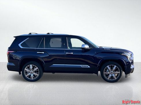 Used 2023 Toyota Sequoia Capstone AWD/4WD image 8