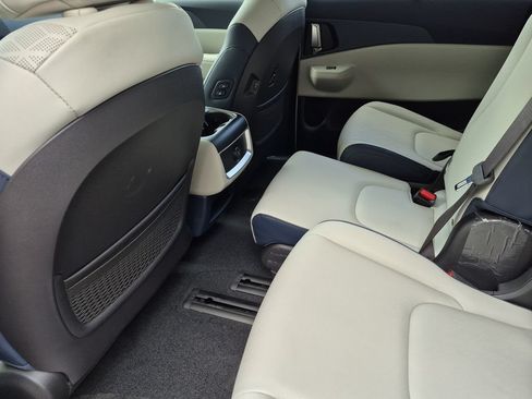 New 2026 Kia Carnival EX FWD image 12