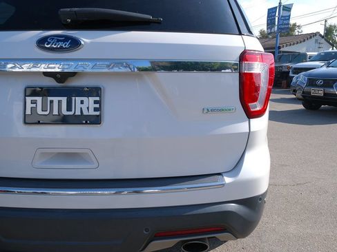 Used 2018 Ford Explorer Limited w/ Equipment Group 301A FWD image 42