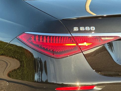 New 2025 Mercedes-Benz S 580 4MATIC Sedan image 13
