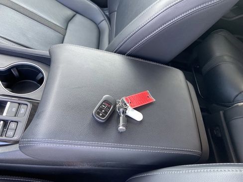 Used 2023 Honda Pilot Touring image 40