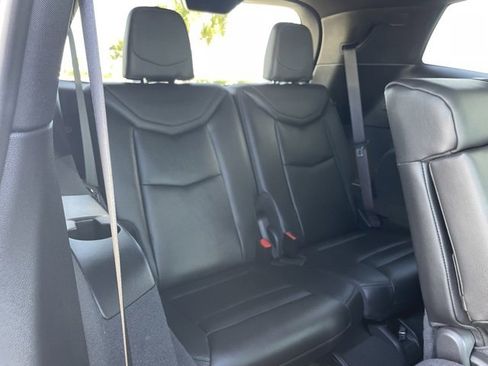 Certified 2025 Cadillac XT6 Luxury image 25