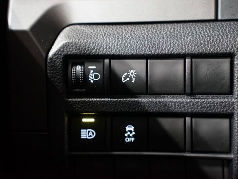 Used 2024 Toyota Tacoma SR5 w/ SR5 Upgrade Package RWD image 26