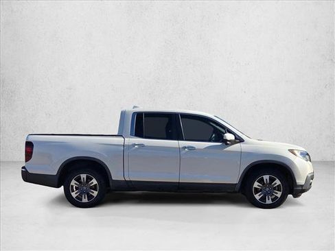 Used 2018 Honda Ridgeline RTL-T image 4