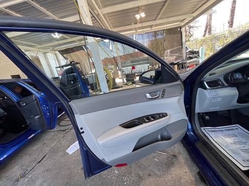 Used 2018 Kia Optima EX FWD image 6