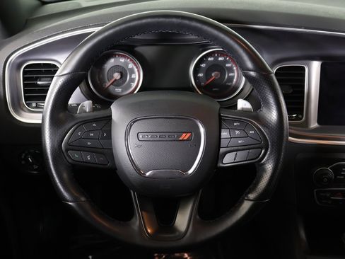 Used 2020 Dodge Charger SXT w/ Cold Weather Package image 36