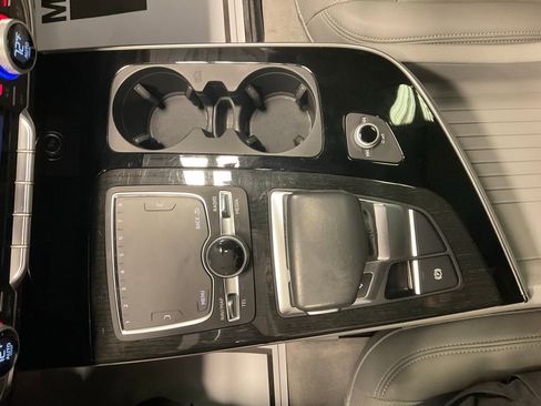Used 2018 Audi Q7 3.0T Prestige image 16