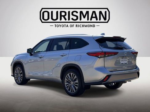 Used 2021 Toyota Highlander Platinum AWD/4WD image 24