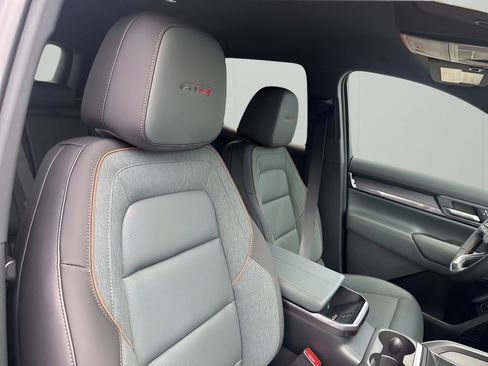 New 2026 GMC Terrain AT4 w/ Convenience Package III image 15