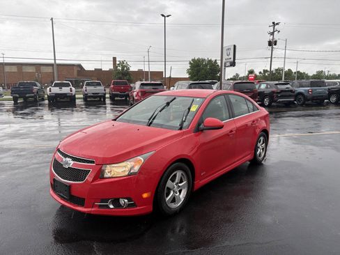 Used 2014 Chevrolet Cruze LT w/ RS Package FWD image 4