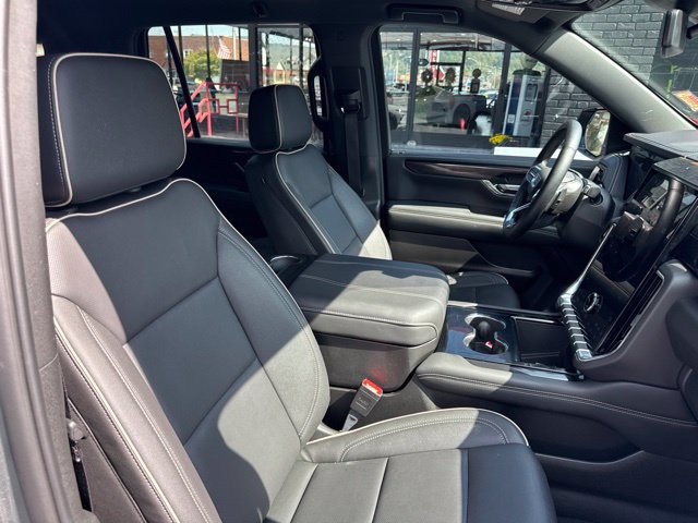 Used 2026 GMC Yukon Elevation AWD/4WD image 18