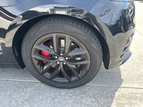 Certified 2025 Land Rover Range Rover Velar Dynamic SE image 6