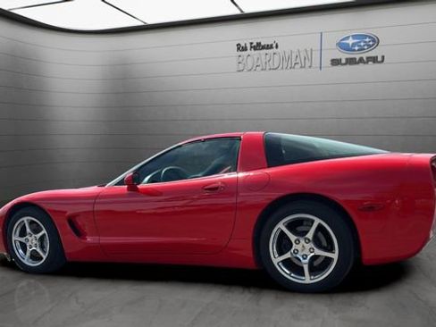 Used 2004 Chevrolet Corvette Coupe w/ Roof Package RWD image 8