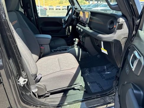 New 2026 Jeep Gladiator Mojave AWD/4WD image 24