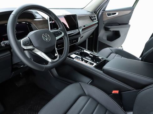 New 2026 Volkswagen Atlas SEL image 19