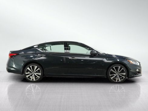 Used 2019 Nissan Altima 2.5 Platinum AWD/4WD image 7