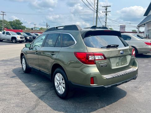 Used 2016 Subaru Outback 2.5i Premium w/ Popular Package #1 AWD/4WD image 7
