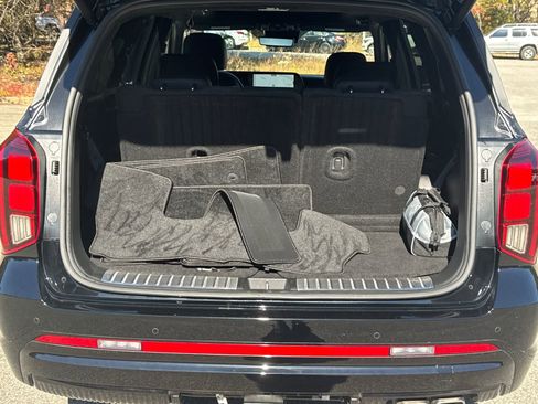 Used 2025 Hyundai Palisade Calligraphy image 18