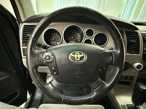 Used 2013 Toyota Sequoia SR5 image 26